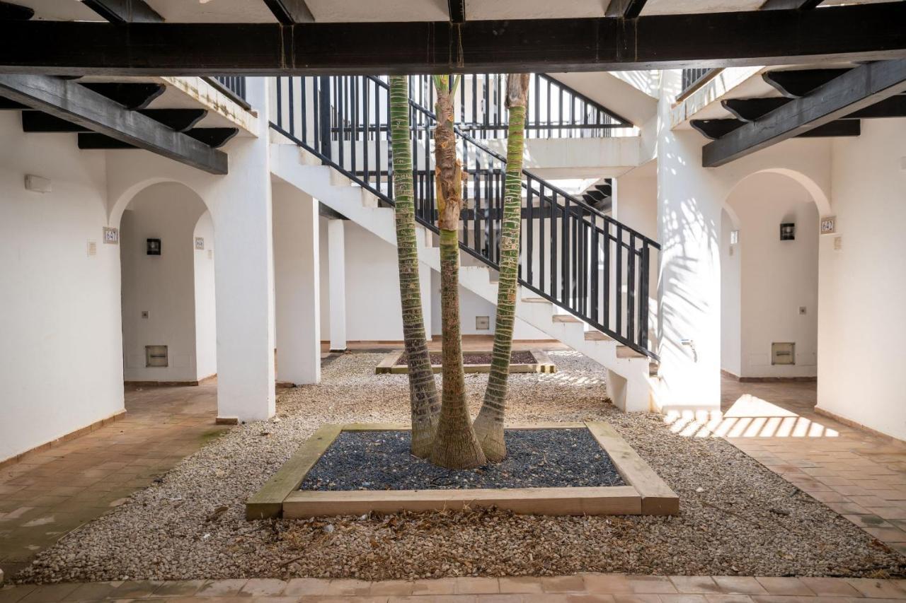 Seth Sa Mirada Aparthotel Arenal d'en Castell Exterior photo